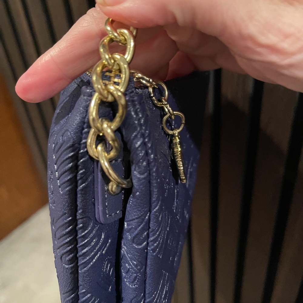 Juicy by Juicy Couture - Purple Purse w. Gold JUICY Letters - Picture 9 of 10